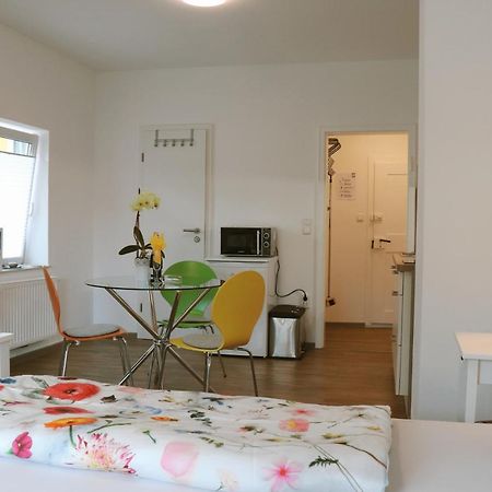 Helles Apartment für 1-2 Pers. mit Parkplatz und WiFi Kraiburg am Inn Exterior foto